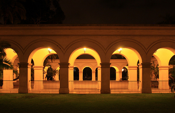 El Prado Pedestrian Walkway