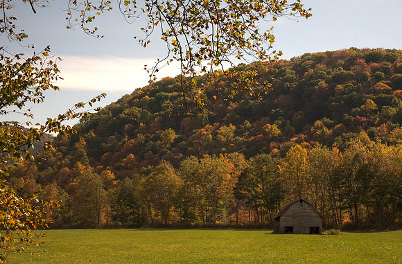 Tucker Valley Barn