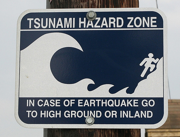 Tsunami Warning - Pigeon Point Light Station